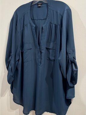 Torrid Women's Navy chiffon Peasant Blouse - Roll-Sleeve Tunic size 4 (4x)